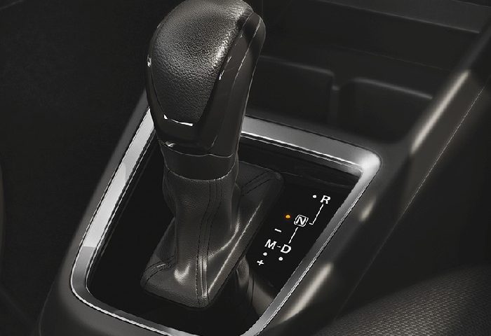 kimzolciakwedding.com