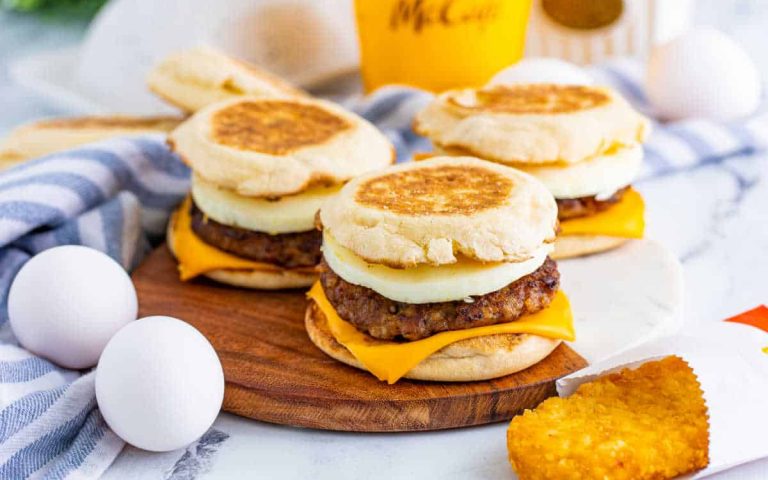 kimzolciakwedding.com