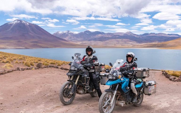 kimzolciakwedding.com