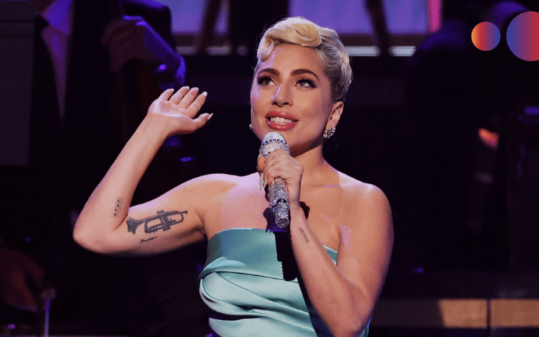 kimzolciakwedding.com