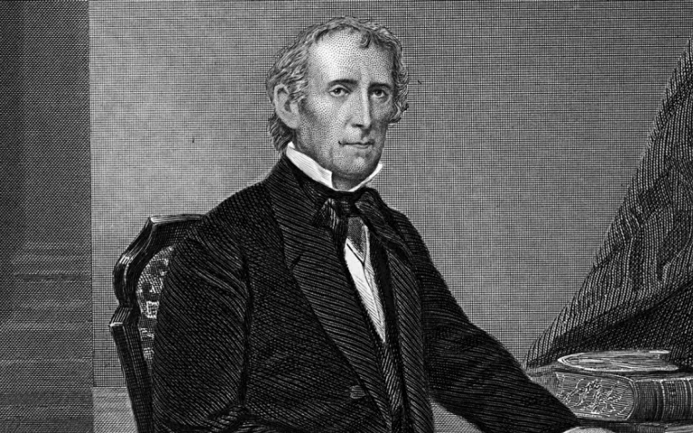 kimzolciakwedding.com