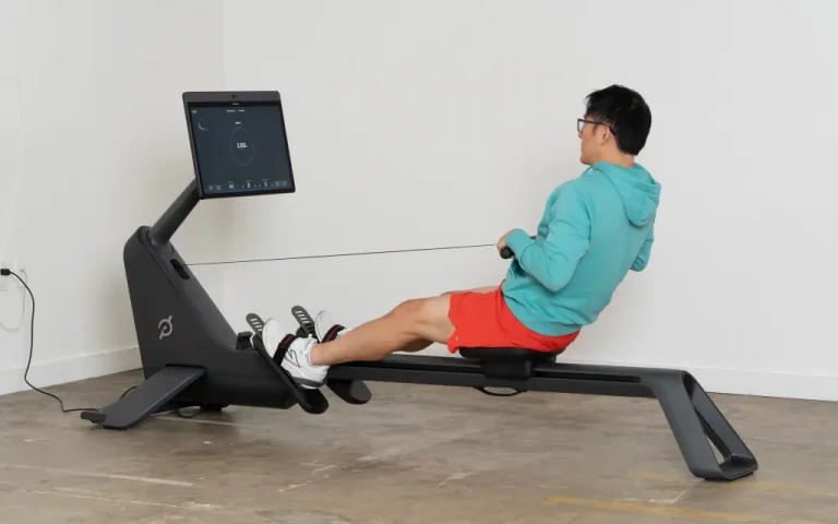 kimzolciakwedding.com