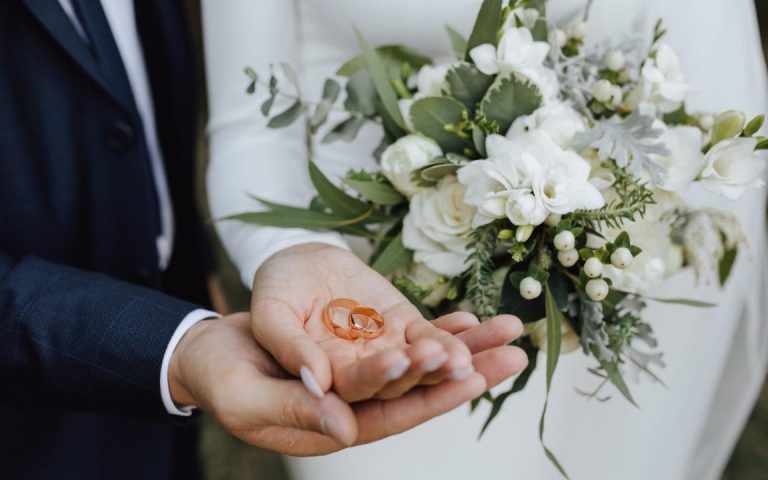 Kisah Hubungan Pernikahan Sahabat yang Berubah Menjadi Cinta Sejati dan Bertahan Hingga Lama